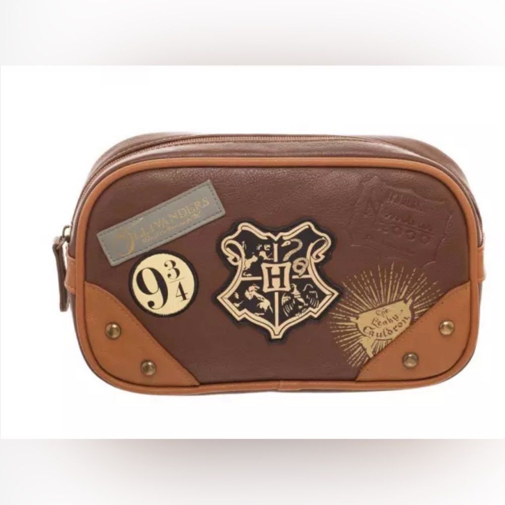 Harry Potter Hogwarts Toiletry Bag PLATFORM 9 & 3/4